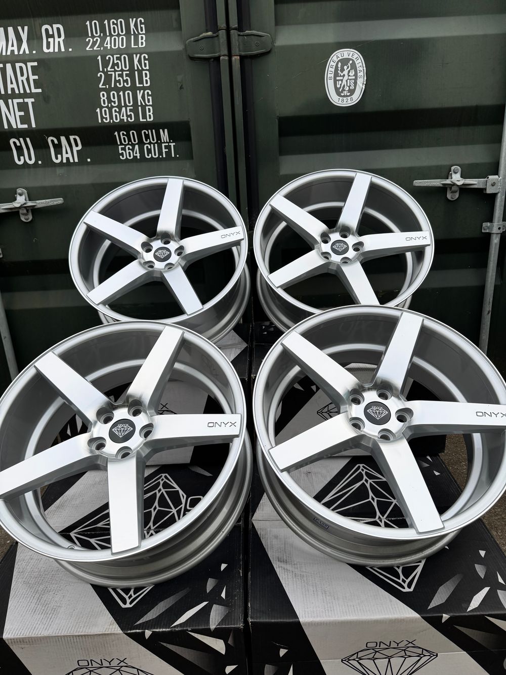 22” ONYX 5X120 Alloy Wheels